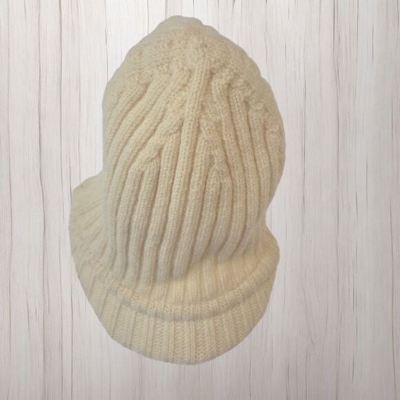 Vintage BURBERRY LONDON Lambswool Beanie Hat - Beige main image 9